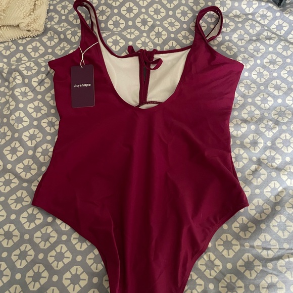 Hey shape one piece women’s bathing suit - Picture 3 of 7